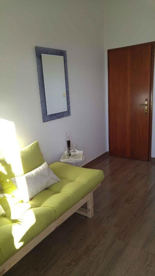 Vera Apartment 1 Rogoznica  Room photo